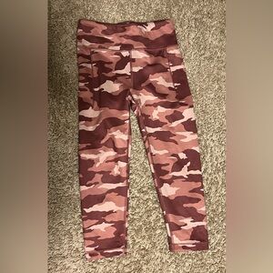 Athleta girl, pink Camouflage Capri leggings